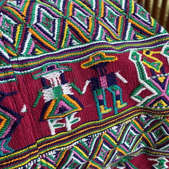 Aztec pattern big canvas tote. - Picture 11 of 12